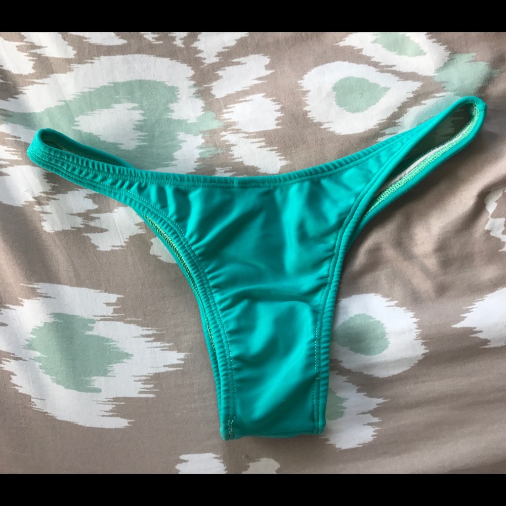 Midori Bikini Bottom